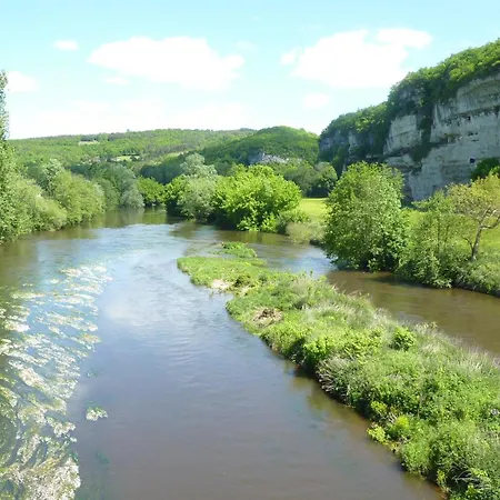 La Roseraie, Authentique Maison Du Perigord Noir