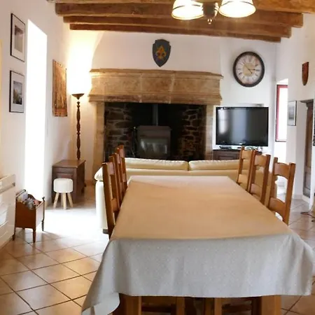 La Roseraie, Authentique Maison Du Perigord Noir