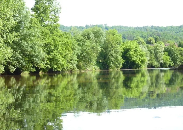 La Roseraie, Authentique Maison Du Perigord Noir Plazac
