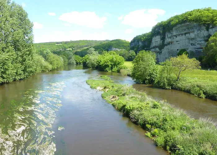 La Roseraie, Authentique Maison Du Perigord Noir