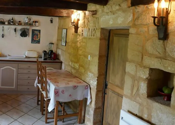 La Roseraie, Authentique Maison Du Perigord Noir *